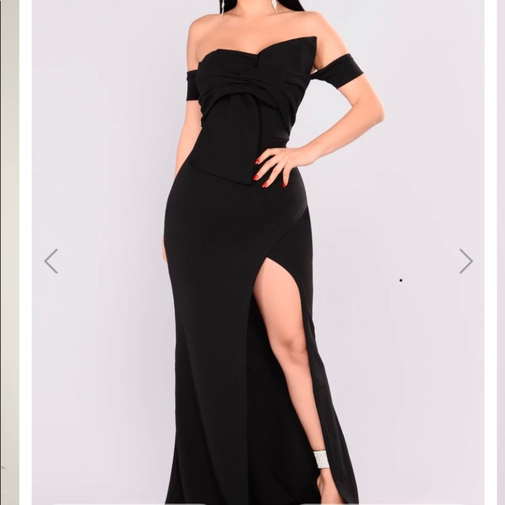 NWT Fashion Nova Off the Shoulder Dress